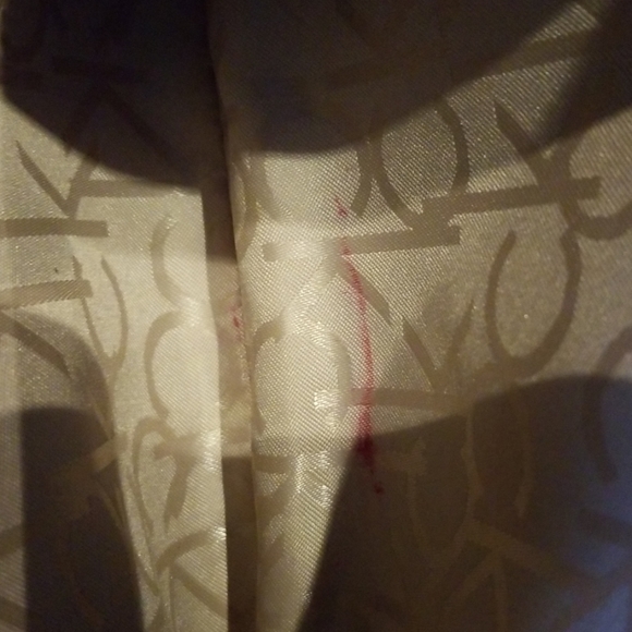 Calvin Klein signature print 3 pocket crossbody - Picture 7 of 7